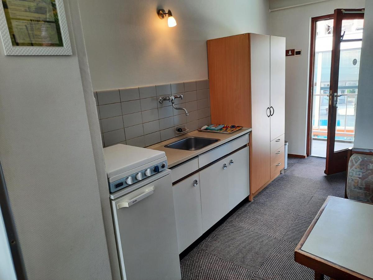 Marx Motel Valkenburg aan de Geul Ngoại thất bức ảnh