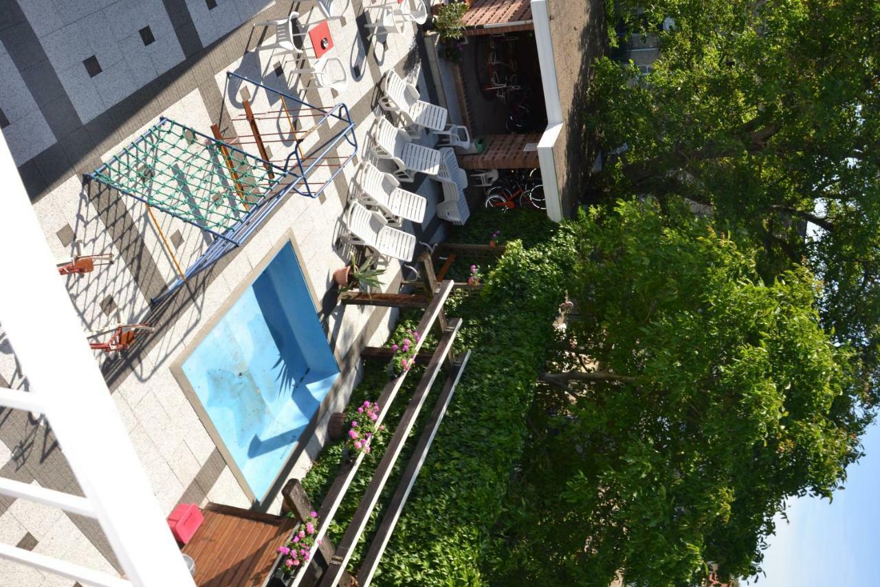 Marx Motel Valkenburg aan de Geul Ngoại thất bức ảnh
