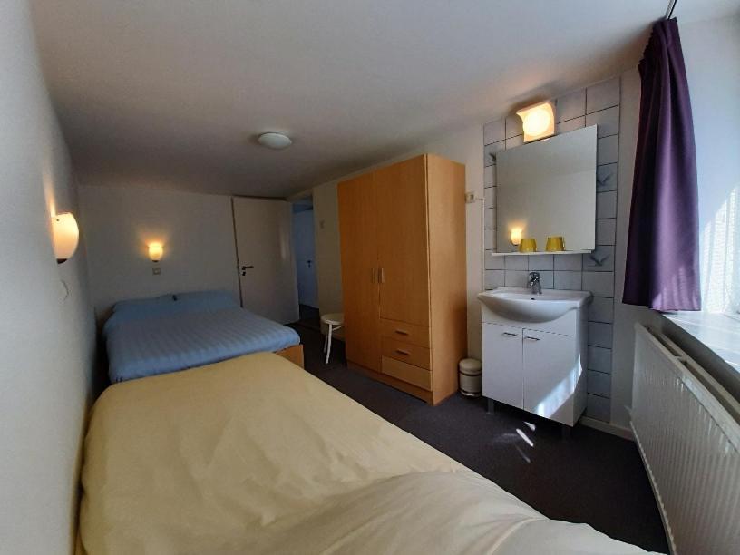 Marx Motel Valkenburg aan de Geul Ngoại thất bức ảnh
